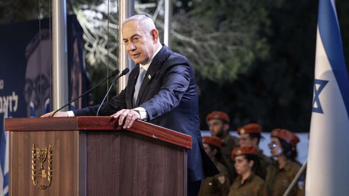 Netanyahu, İsrail'in İran ve müttefikleriyle "çok cepheli bir savaşa" giriştiğini söyledi