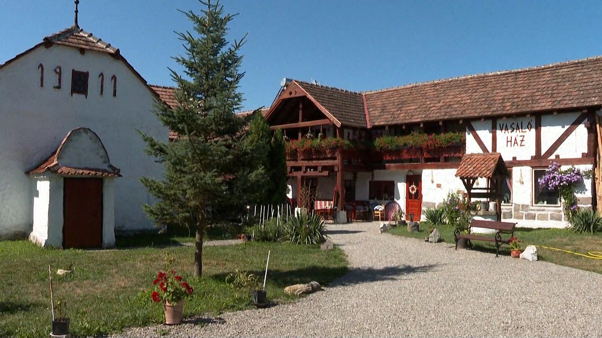 Romanya'da turizmi canlandırmak için asırlık evler restore ediliyor
