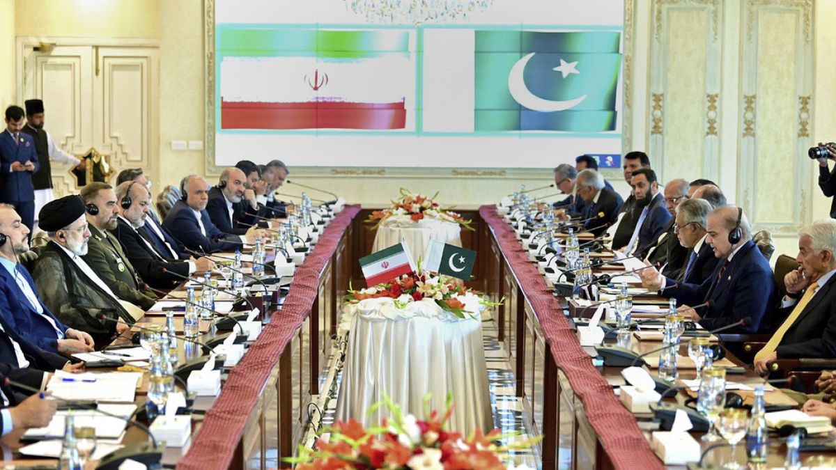 İran ve Pakistan, BM Güvenlik Konseyi'ni İsrail'e karşı harekete geçmeye çağırdı