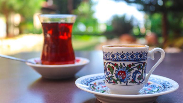 Uzmanlar rekor sıcaklıklarda uyarıyor: susuzluğu beklemeden su için