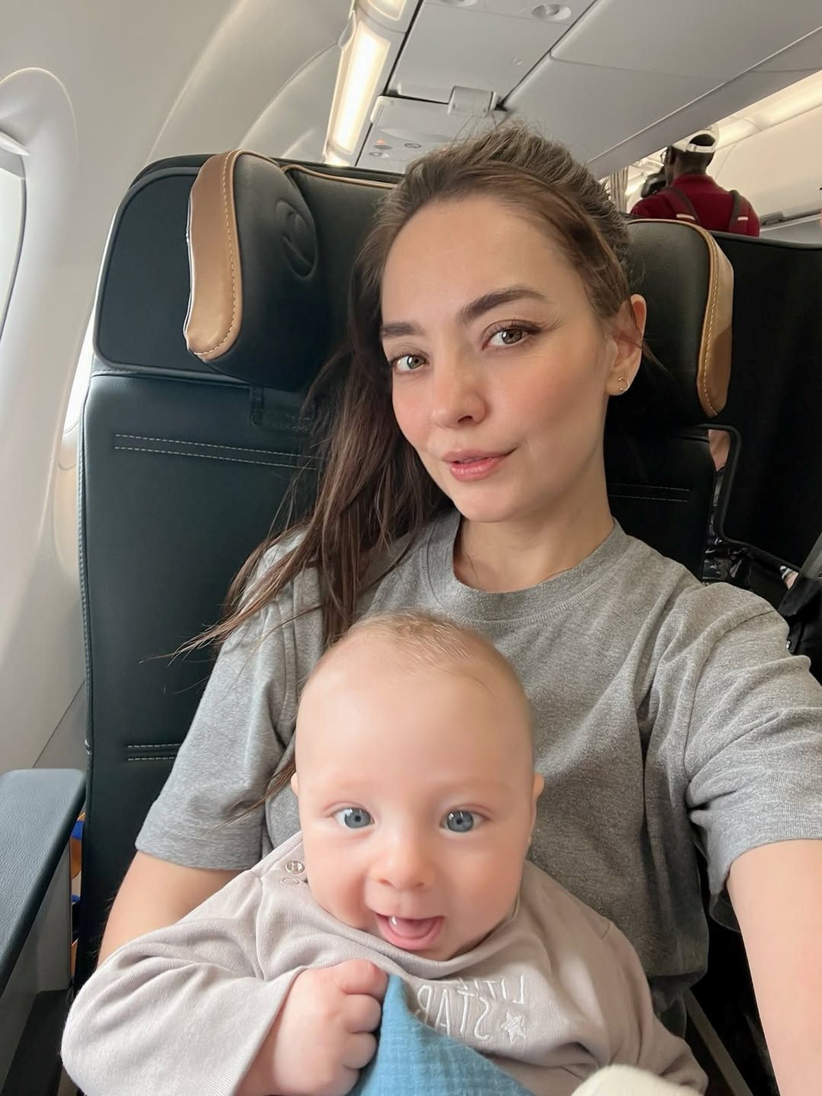 Zeynep Tuğçe Bayat'tan oğlu Atlas ile yeni kareler: Benziyor muyuz? - görsel 7