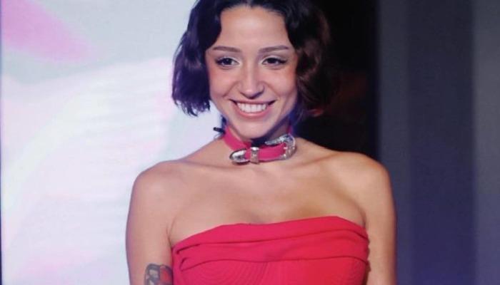 Şarkıcı Zeynep Bastık en çok dinlenen şarkıcı oldu!  Aylık ulaşılan kişi sayısı...