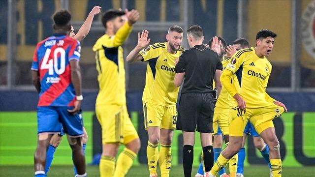 Monaco - Galatasaray karşılaşmasının hakemleri açıklandı! Fenerbahçe daha önce itirazda bulunmuştu.