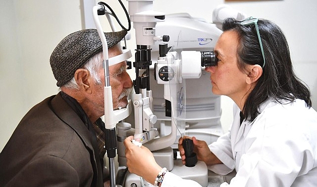 86 yaşındaki sağır Cemil Amca Eşrefpaşa Hastanesi'nde tedavi altına alındı ​​- SAĞLIK