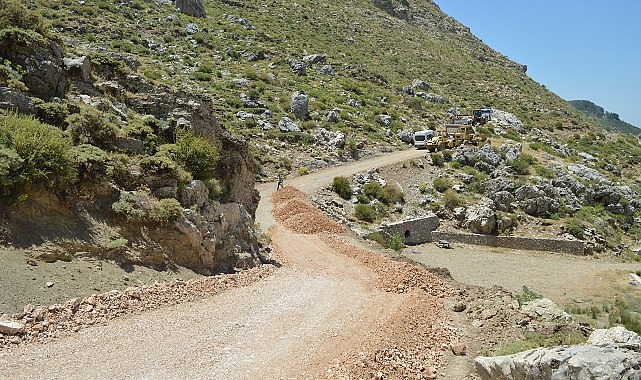 Gündoğmuş Senir Yayla Yolu yenileniyor - GÜNDEM
