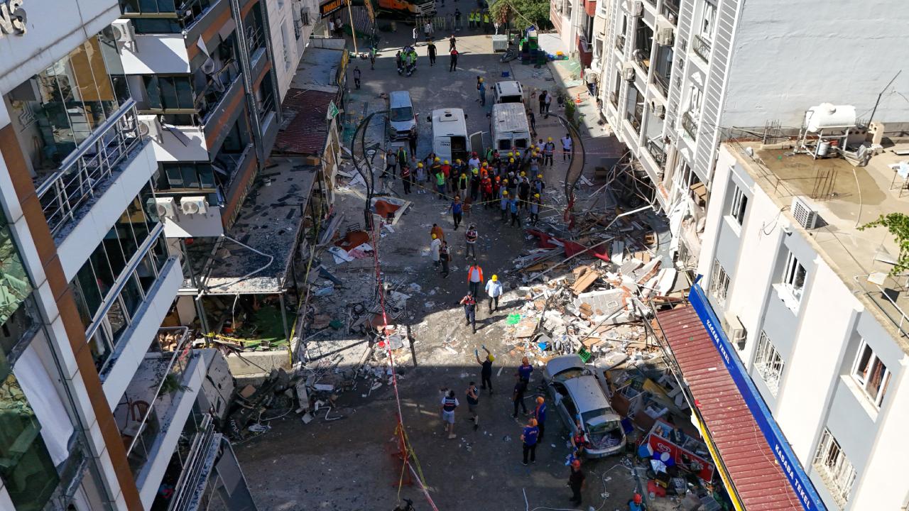 İzmir patlamasıyla ilgili soruşturma başlatıldı