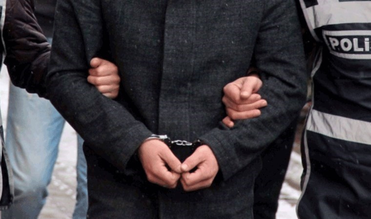 Son haberler... Bakan Yerlikaya duyurdu: İstanbul merkezli 2 ilde 'Mahzen-42' operasyonu: 2 düşman suç örgütü yok edildi!'  - Türkiye'den son dakika haberleri