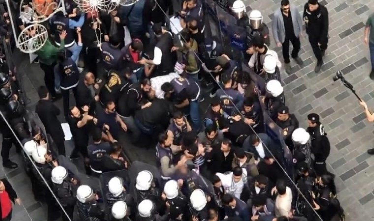 Ali Yerlikaya'dan Beyoğlu'ndaki İsrail protestosuna ilişkin açıklama - Son Dakika Türkiye Haberleri