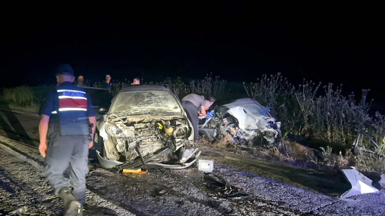 Tekirdağ'da feci kaza: 3 kişi öldü, 5 kişi yaralandı
