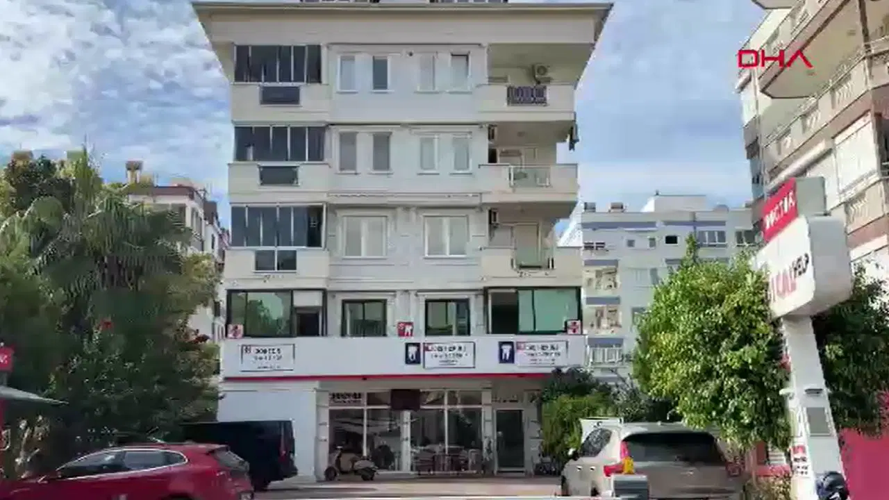 Sırbistan vatandaşı Antalya'da yaşadığı evinde ölü bulundu! - Son Dakika Türkiye Haberleri