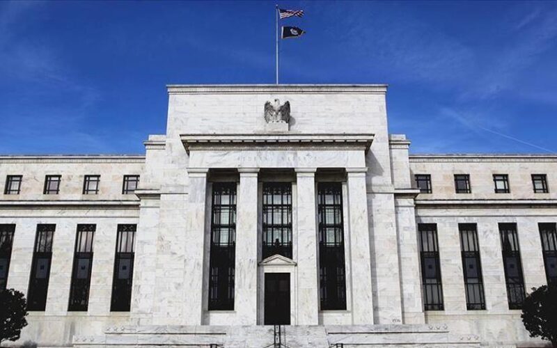 ABD Merkez Bankası Fed Faiz Oranını Sabit Tuttu